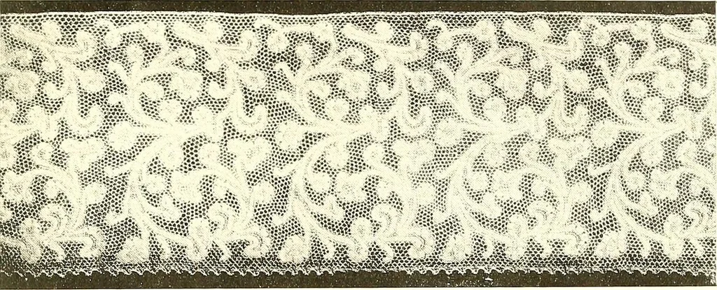 An illustration from Warings' exhibition of Italian art 1909 : furniture, bronzes, tapestries, embroideries, marbles, lace, academy pictures, 1909, leaf 102
