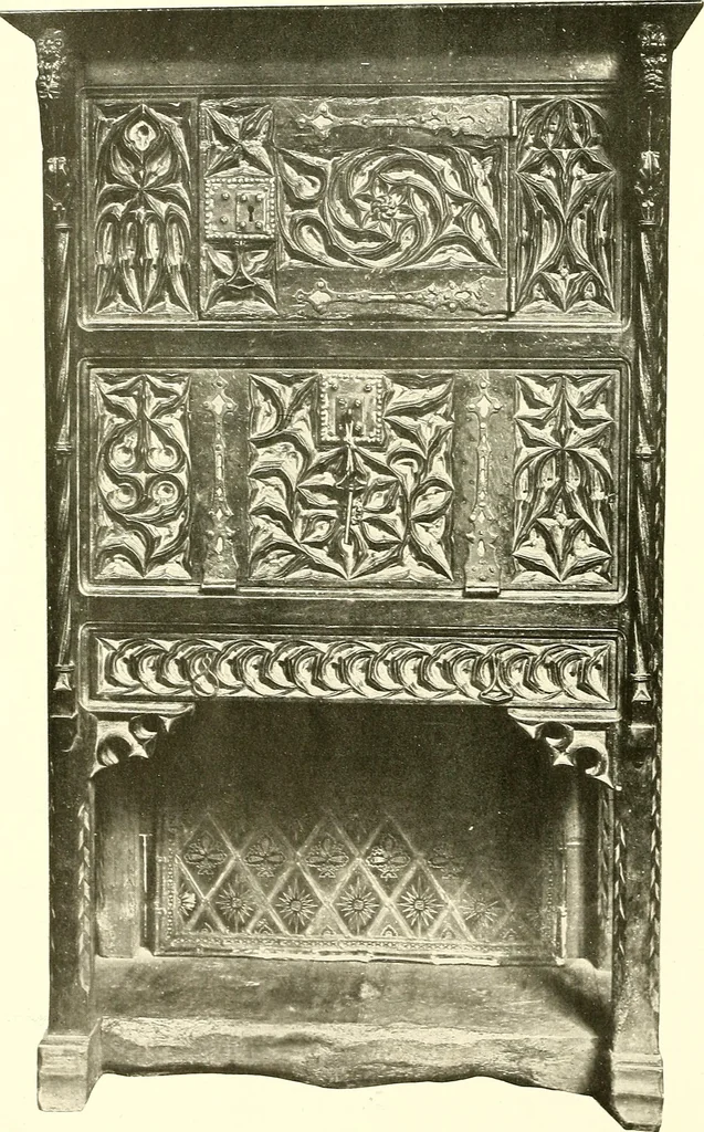 An illustration from Warings' exhibition of Italian art 1909 : furniture, bronzes, tapestries, embroideries, marbles, lace, academy pictures, 1909, leaf 31