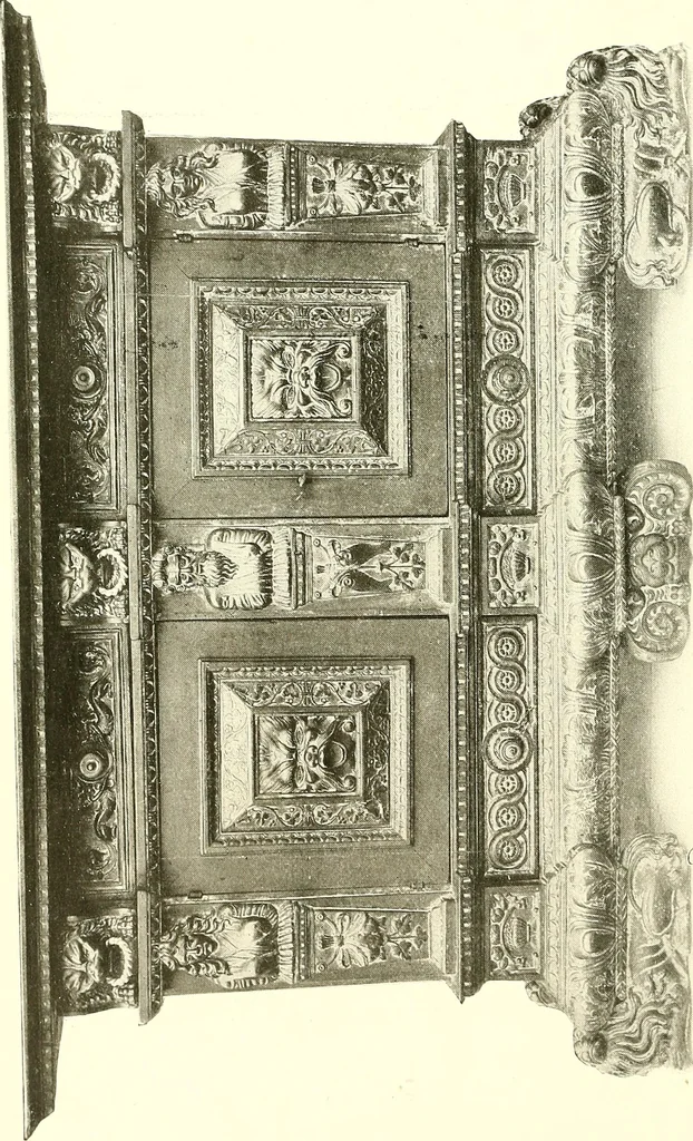 An illustration from Warings' exhibition of Italian art 1909 : furniture, bronzes, tapestries, embroideries, marbles, lace, academy pictures, 1909, leaf 39