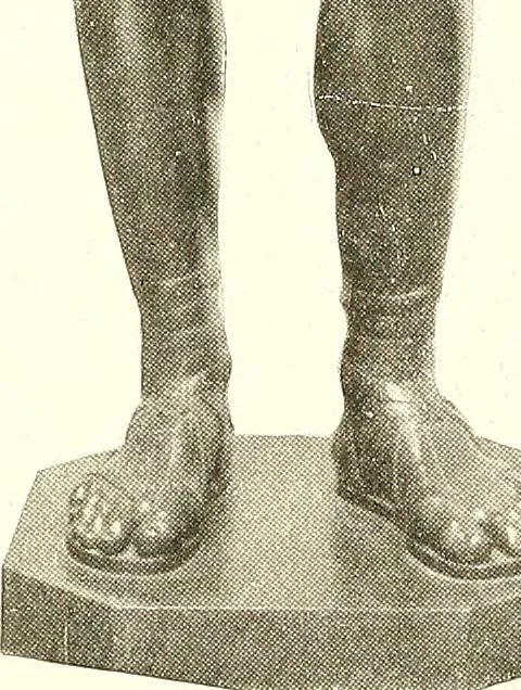 An illustration from Warings' exhibition of Italian art 1909 : furniture, bronzes, tapestries, embroideries, marbles, lace, academy pictures, 1909, leaf 82