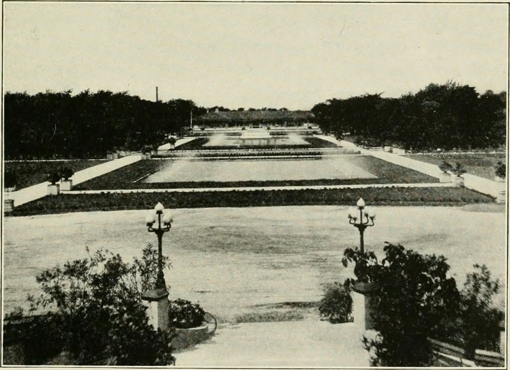 An illustration from What of the city? America's greatest issue--city planning, what it is and how to go about it to achieve success, 1919, leaf 314