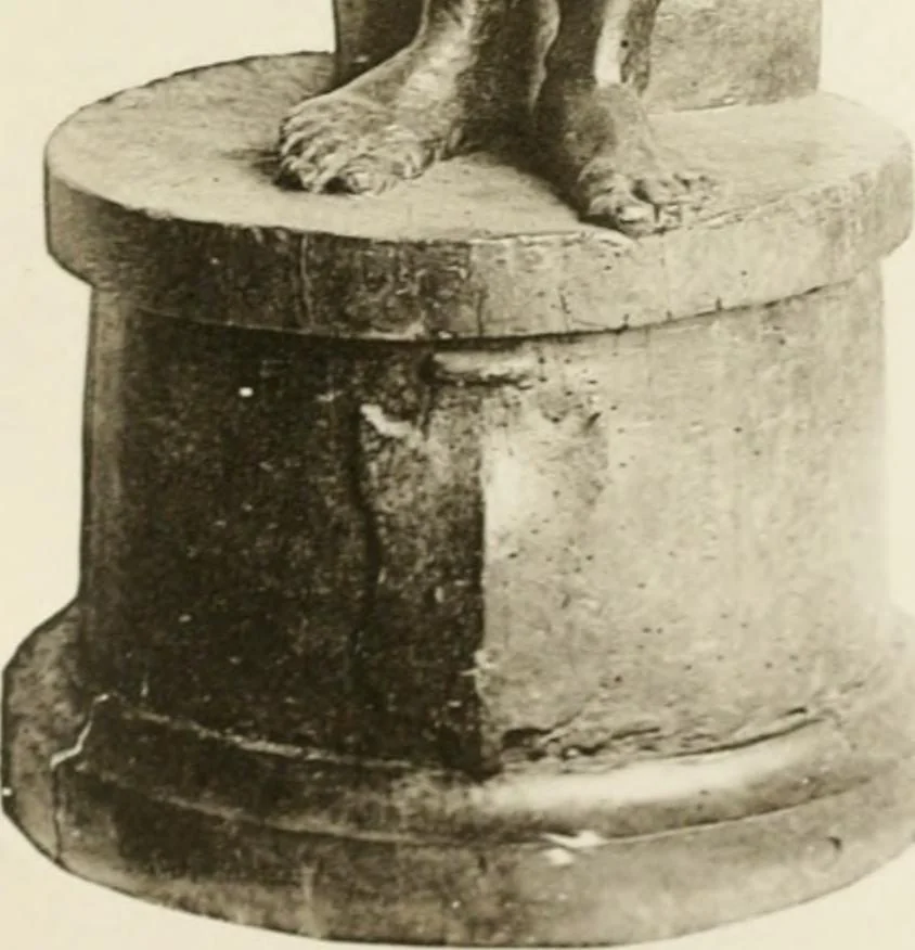 An illustration from Wood sculpture, 1911, leaf 192