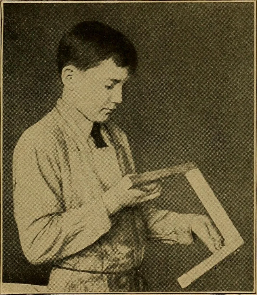An illustration from Woodwork for the grades, for use in manual training classes; fully illustrated with three hundred half-tone engravings from actual shop practice, and many working drawings of educational shop problems, 1913, leaf 140