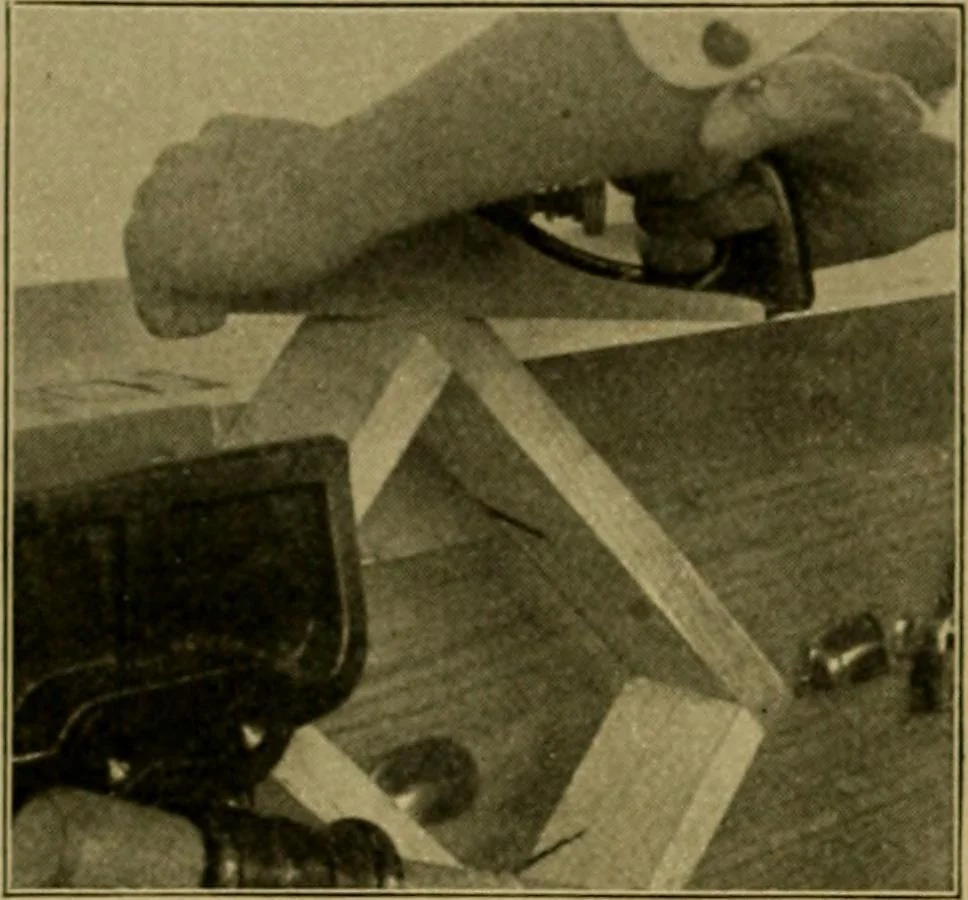 An illustration from Woodwork for the grades, for use in manual training classes; fully illustrated with three hundred half-tone engravings from actual shop practice, and many working drawings of educational shop problems, 1913, leaf 149