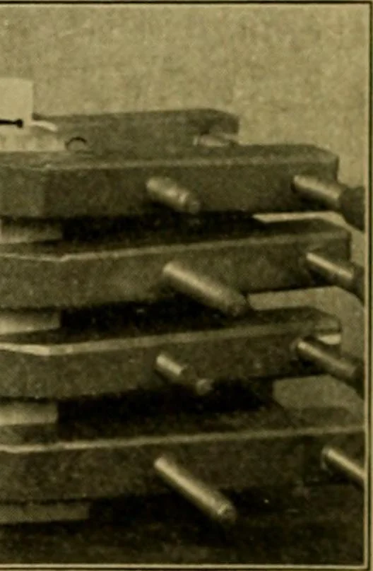 An illustration from Woodwork for the grades, for use in manual training classes; fully illustrated with three hundred half-tone engravings from actual shop practice, and many working drawings of educational shop problems, 1913, leaf 153