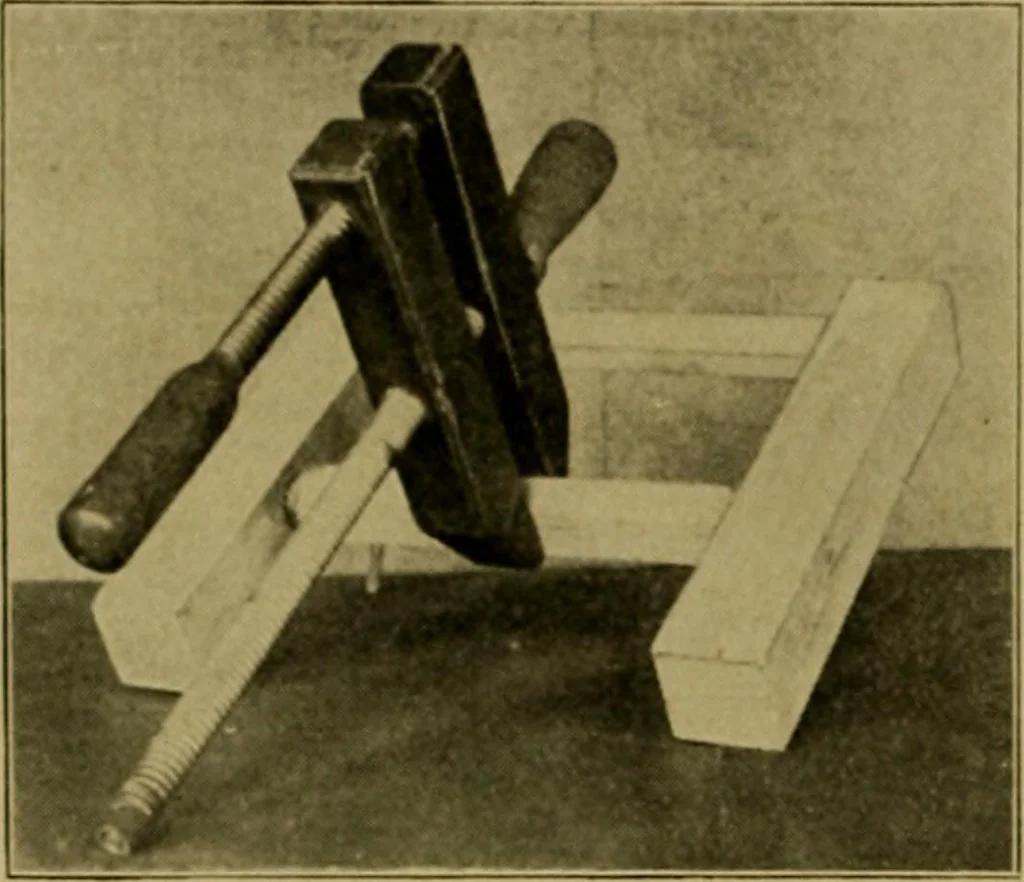 An illustration from Woodwork for the grades, for use in manual training classes; fully illustrated with three hundred half-tone engravings from actual shop practice, and many working drawings of educational shop problems, 1913, leaf 163