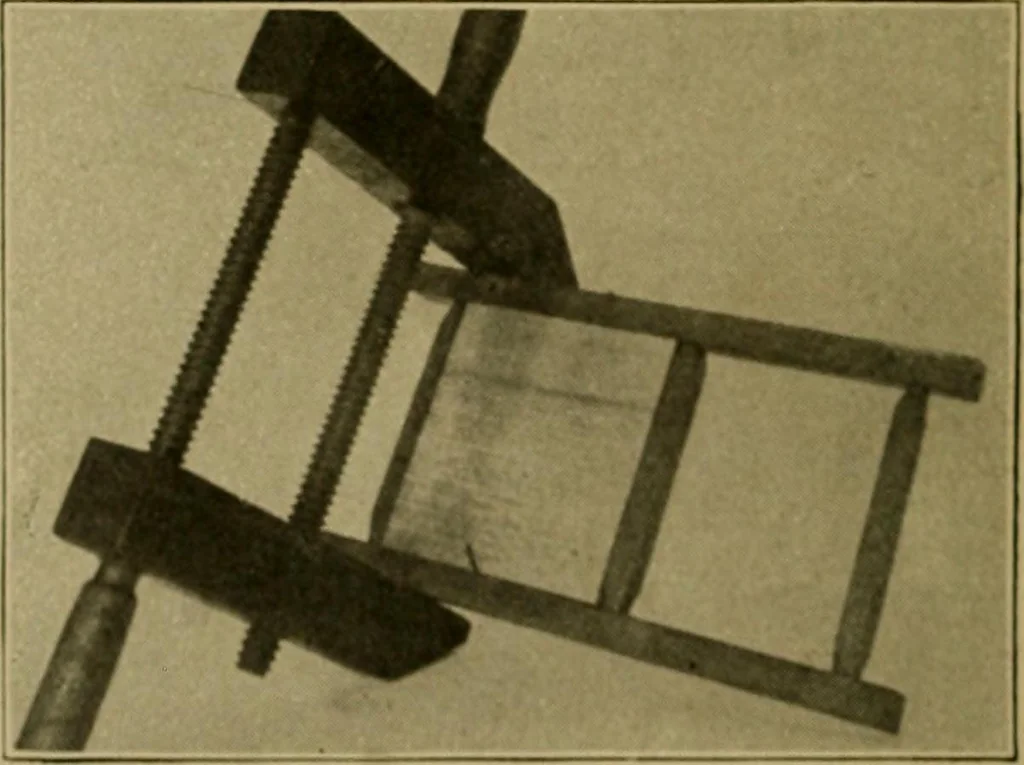 An illustration from Woodwork for the grades, for use in manual training classes; fully illustrated with three hundred half-tone engravings from actual shop practice, and many working drawings of educational shop problems, 1913, leaf 185