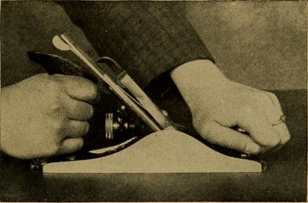 An illustration from Woodwork for the grades, for use in manual training classes; fully illustrated with three hundred half-tone engravings from actual shop practice, and many working drawings of educational shop problems, 1913, leaf 22