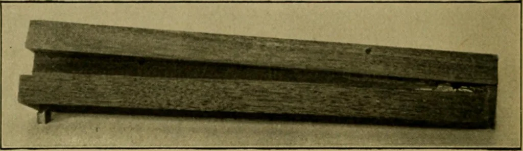 An illustration from Woodwork for the grades, for use in manual training classes; fully illustrated with three hundred half-tone engravings from actual shop practice, and many working drawings of educational shop problems, 1913, leaf 243