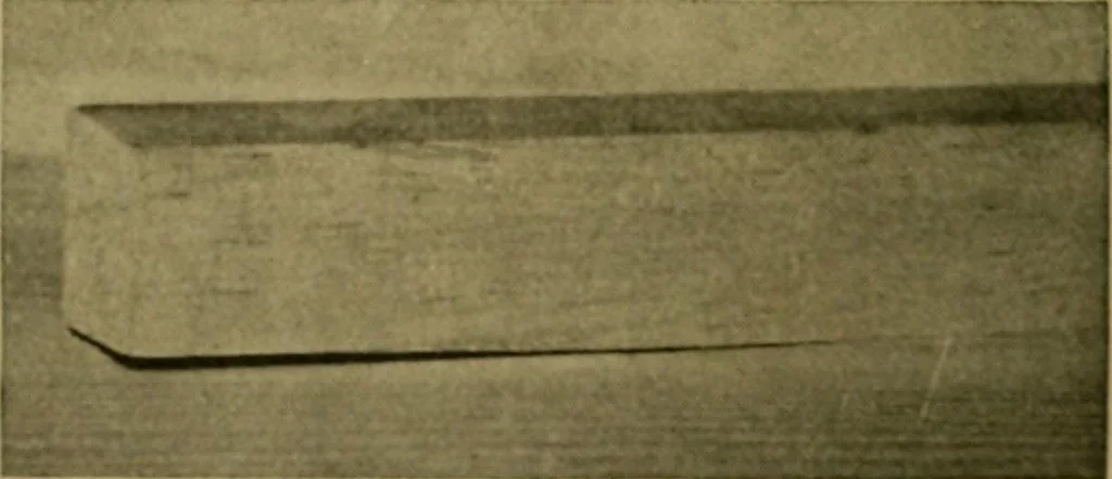 An illustration from Woodwork for the grades, for use in manual training classes; fully illustrated with three hundred half-tone engravings from actual shop practice, and many working drawings of educational shop problems, 1913, leaf 37