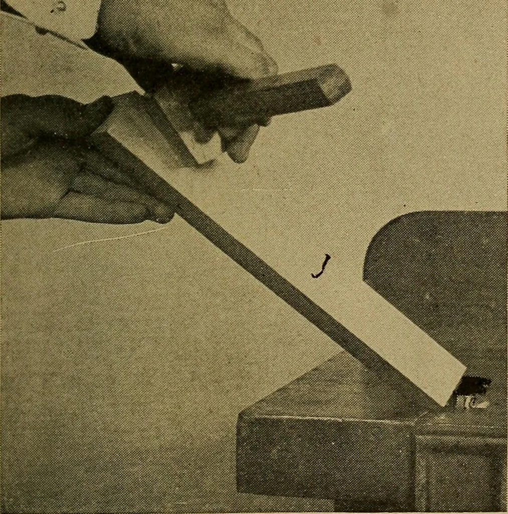 An illustration from Woodwork for the grades, for use in manual training classes; fully illustrated with three hundred half-tone engravings from actual shop practice, and many working drawings of educational shop problems, 1913, leaf 50