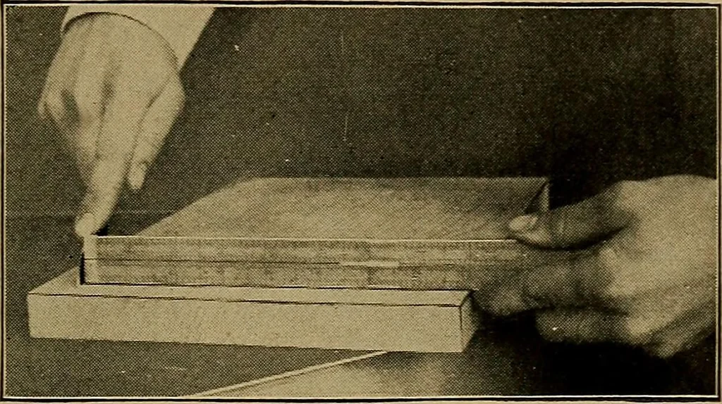 An illustration from Woodwork for the grades, for use in manual training classes; fully illustrated with three hundred half-tone engravings from actual shop practice, and many working drawings of educational shop problems, 1913, leaf 98