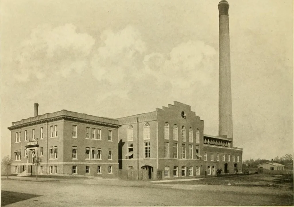 An illustration from Wool and cotton in all forms from yarn to fabric, 1921, leaf 147