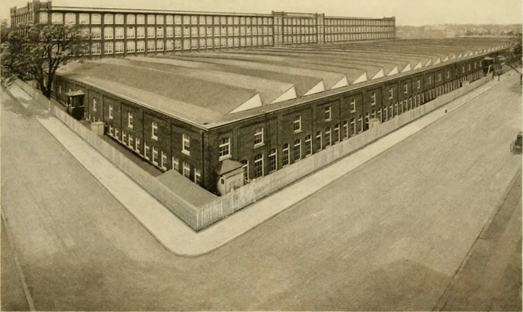 An illustration from Wool and cotton in all forms from yarn to fabric, 1921, leaf 148
