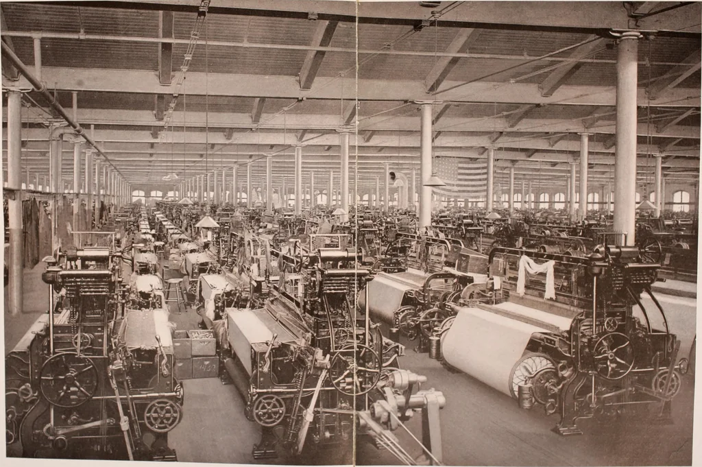 An illustration from Wool and cotton in all forms from yarn to fabric, 1921, leaf 44