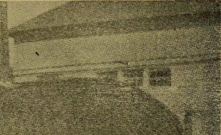 An illustration from Woolen and worsted fabrics glossary; containing instructions for the manufacture of every known grade and variety of woolen and worsted fabrics .., 1914, leaf 10