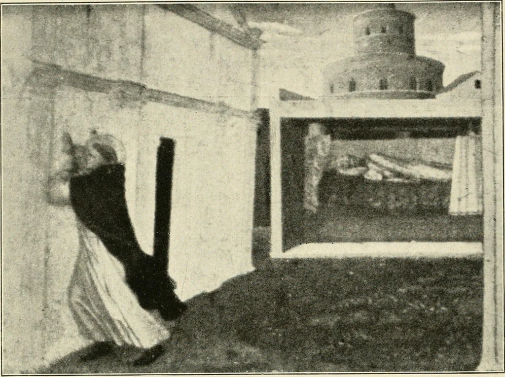 An illustration from The work of Fra Angelico da Fiesole reproduced in three hundred and twenty-seven illustrations, 1913, leaf 83