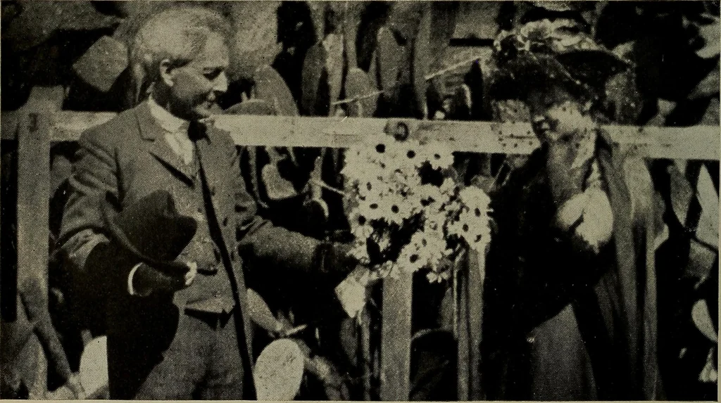 An illustration from The worlds and I, 1918, leaf 447