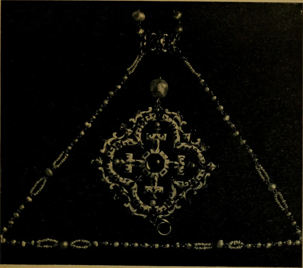 An illustration from XIV [i.e. Vierzehnter] Verbandstag Verband deutscher Juweliere, Gold- & Silberschmiede Strassburg, vom 7.-11. August 1914 : verbunden mit einer Ausstellung alter & neuer Goldschmiedearbeiten und Uhren, 1914, leaf 34