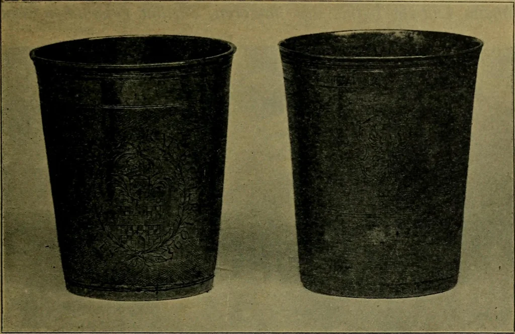 An illustration from XIV [i.e. Vierzehnter] Verbandstag Verband deutscher Juweliere, Gold- & Silberschmiede Strassburg, vom 7.-11. August 1914 : verbunden mit einer Ausstellung alter & neuer Goldschmiedearbeiten und Uhren, 1914, leaf 54