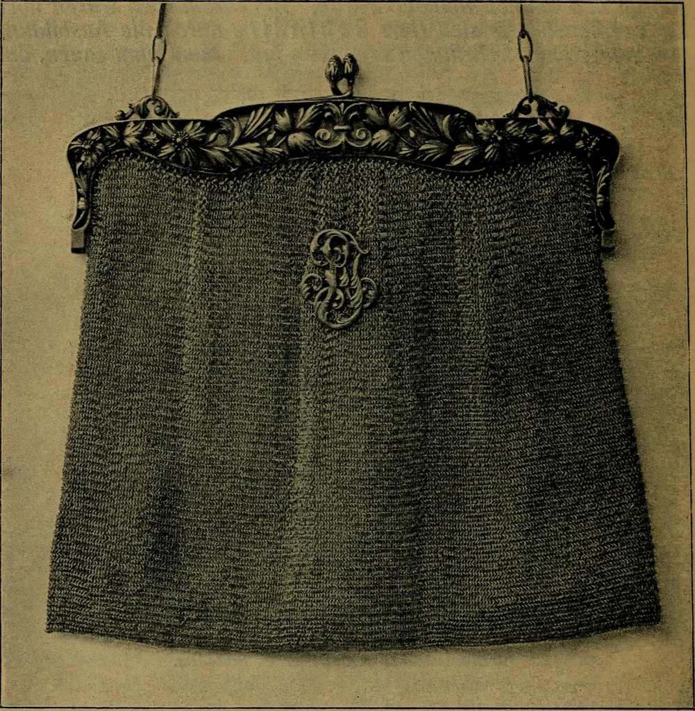 An illustration from XIV [i.e. Vierzehnter] Verbandstag Verband deutscher Juweliere, Gold- & Silberschmiede Strassburg, vom 7.-11. August 1914 : verbunden mit einer Ausstellung alter & neuer Goldschmiedearbeiten und Uhren, 1914, leaf 79
