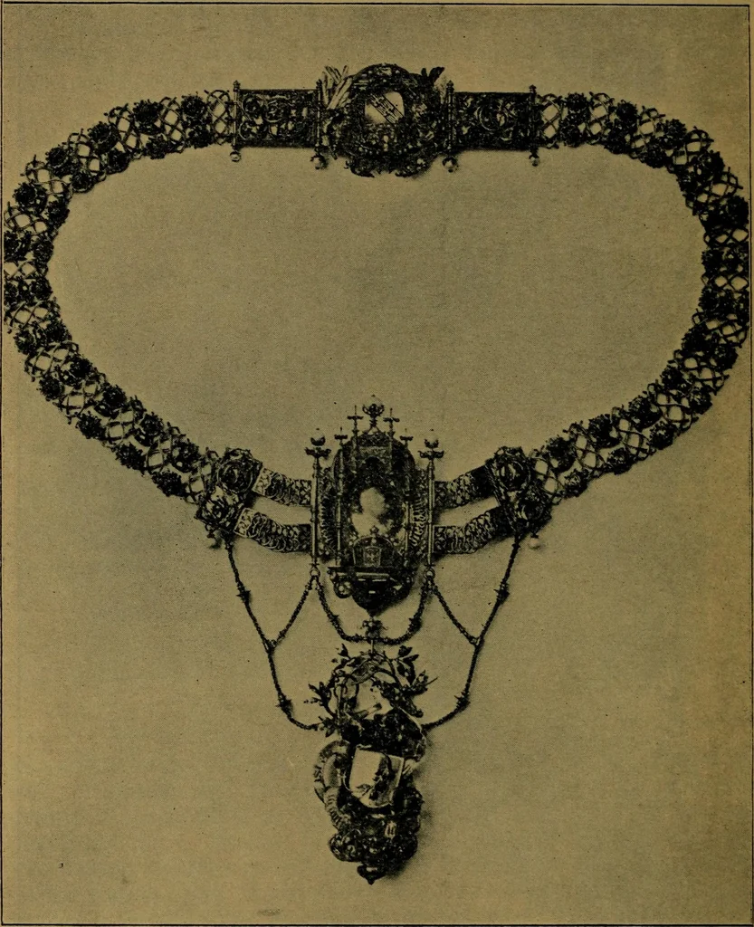 An illustration from XIV [i.e. Vierzehnter] Verbandstag Verband deutscher Juweliere, Gold- & Silberschmiede Strassburg, vom 7.-11. August 1914 : verbunden mit einer Ausstellung alter & neuer Goldschmiedearbeiten und Uhren, 1914, leaf 89
