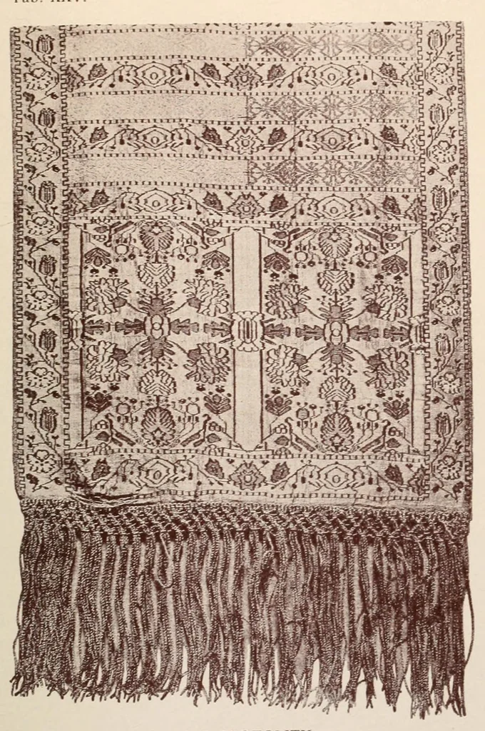 An illustration from Zarys artystycznego rozwoju tkactwa i haftarstwa; objaniony zabytkami Muzeum Narodowego w Krakowie, 1906, leaf 345