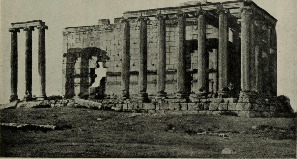 An illustration from Zeus : a study in ancient religion, 1914, leaf 124