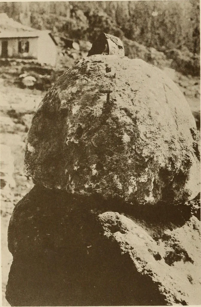 An illustration from Zeus : a study in ancient religion, 1914, leaf 245