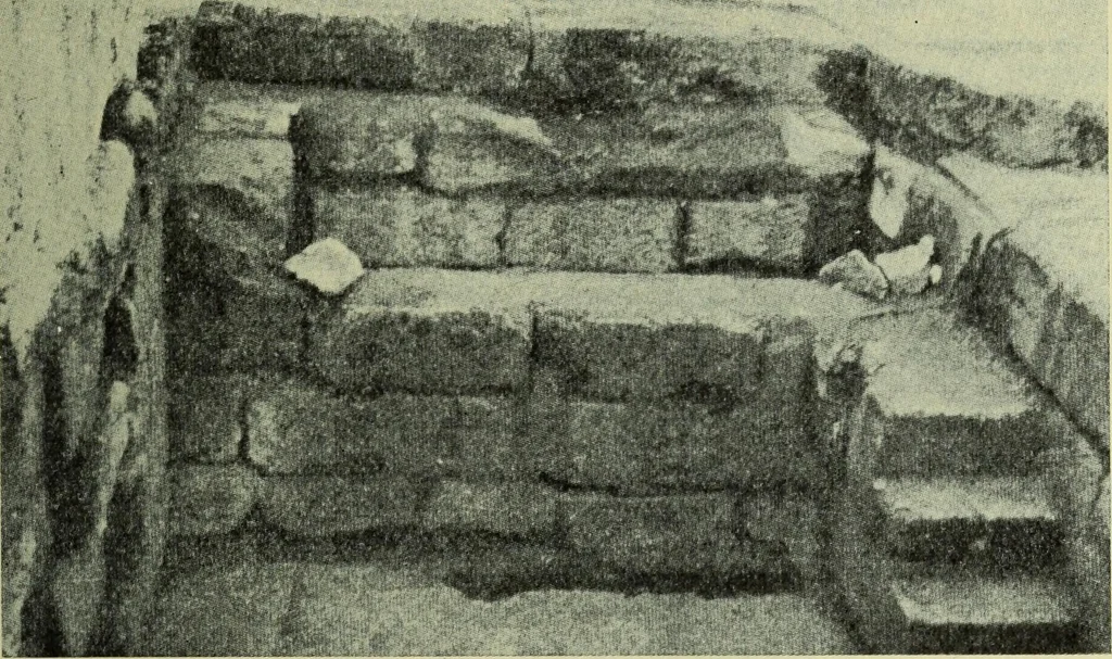 An illustration from Zeus : a study in ancient religion, 1914, leaf 136
