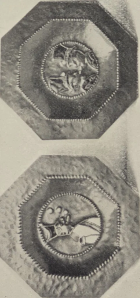 An illustration from Vulkania, Prostějov. Odděleni I., Dekorativní a praktické umělecké́ předměty pro výzdobu bytu = Section I. Objets d'art en métal pratiques et décoratifs pour l'ornement du logis, 1907, leaf 13