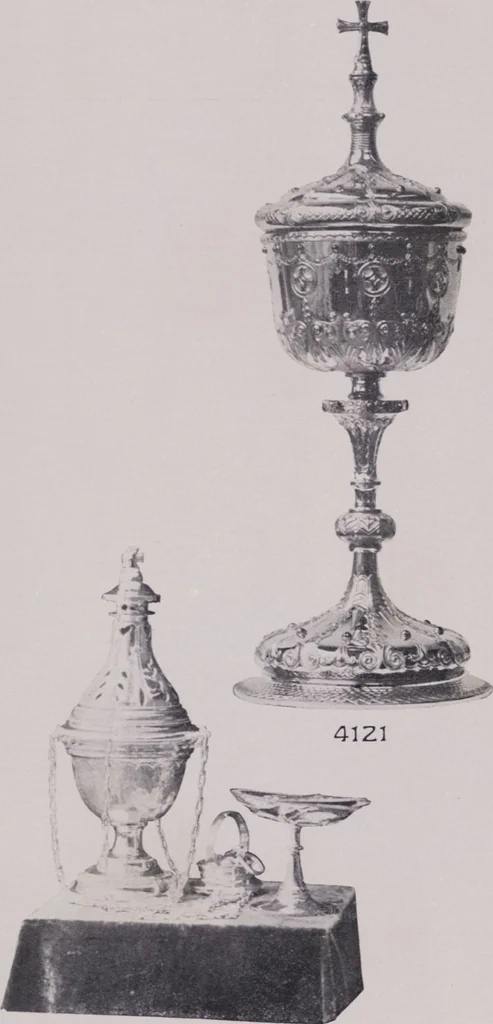 An illustration from Vulkania, Prostějov. Odděleni I., Dekorativní a praktické umělecké́ předměty pro výzdobu bytu = Section I. Objets d'art en métal pratiques et décoratifs pour l'ornement du logis, 1907, leaf 43