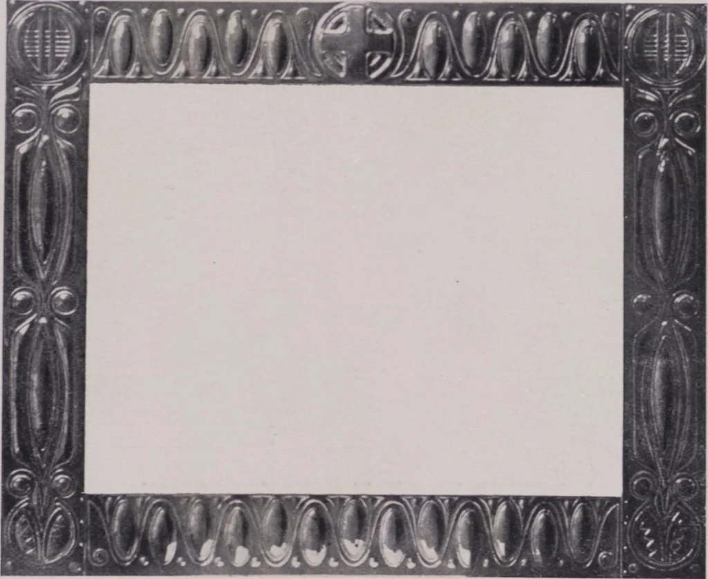 An illustration from Vulkania, Prostějov. Odděleni I., Dekorativní a praktické umělecké́ předměty pro výzdobu bytu = Section I. Objets d'art en métal pratiques et décoratifs pour l'ornement du logis, 1907, leaf 46