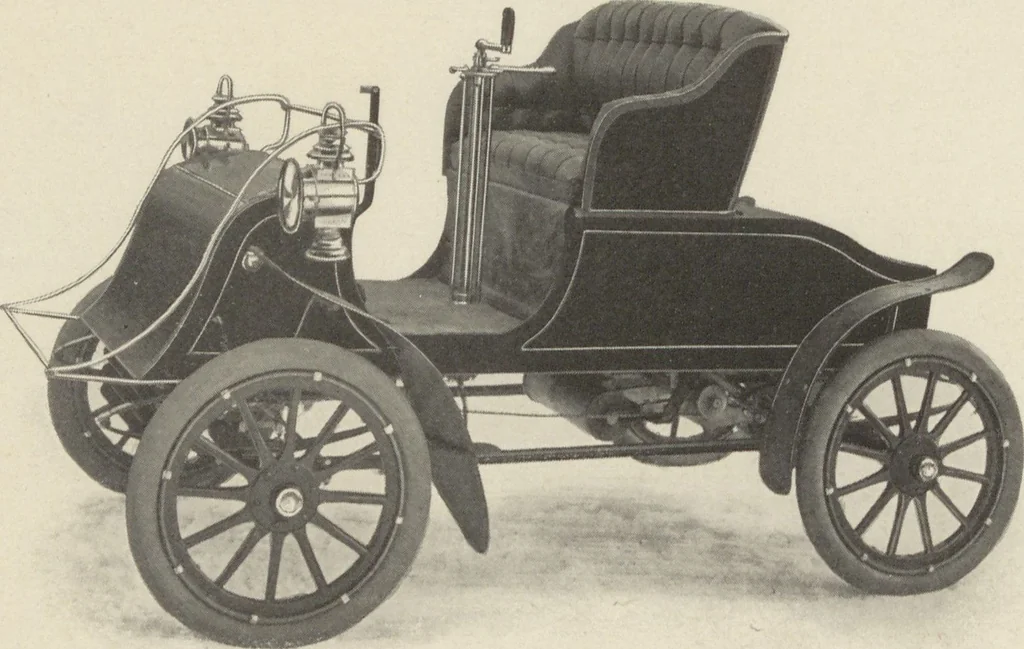 An illustration from Warwick : automobiles, motor cycles, bicycles, 1903, 1903, leaf 3