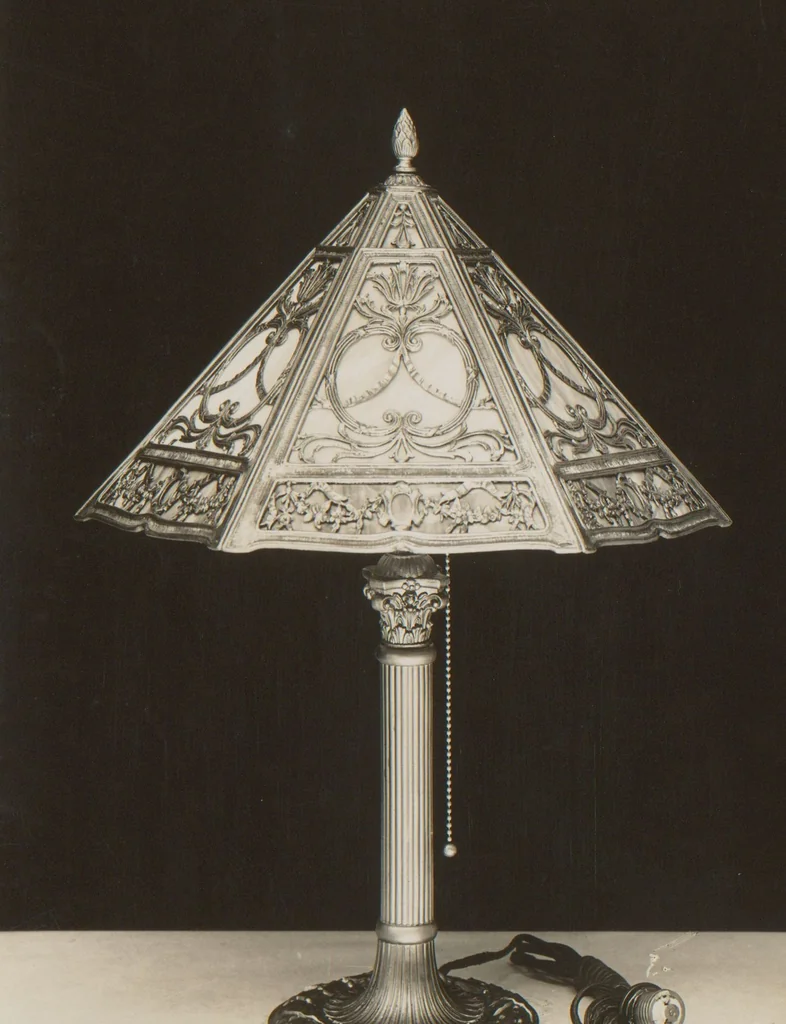 An illustration from Albert Sechrist Manufacturing Company collection, 1919, leaf 32