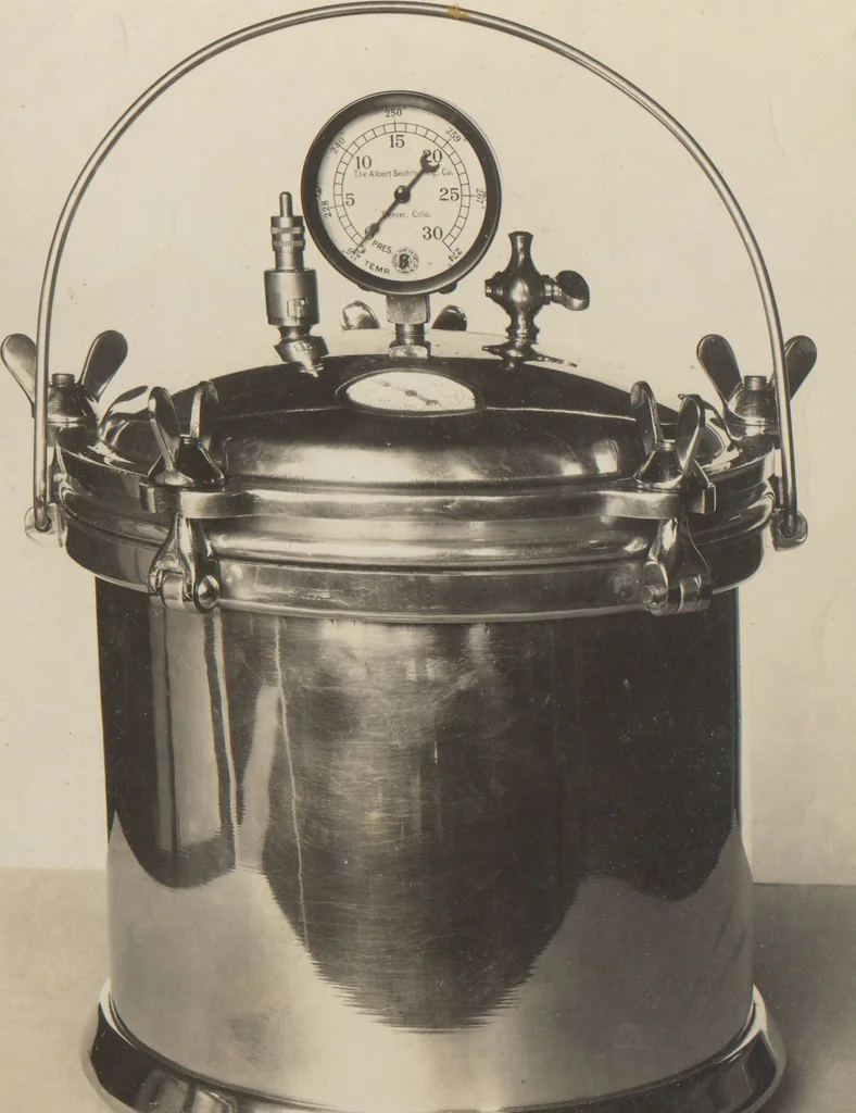 An illustration from Albert Sechrist Manufacturing Company collection, 1919, leaf 94