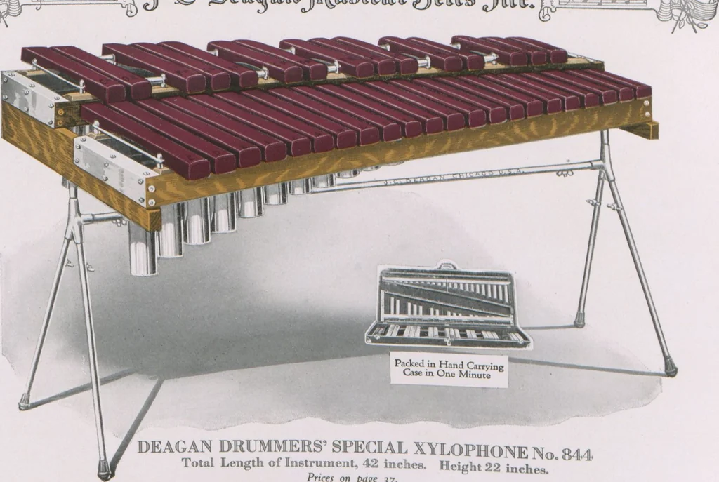 An illustration from Catalogue M / J.C. Deagan Musical Bells Inc, 1917, leaf 35