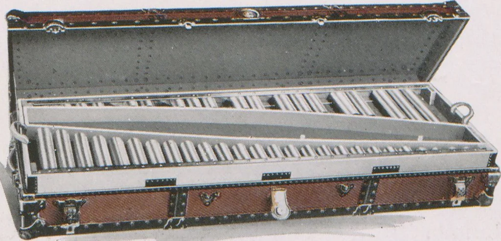 An illustration from Catalogue M / J.C. Deagan Musical Bells Inc, 1917, leaf 65