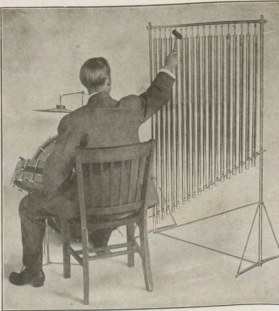 An illustration from Band and orchestra instruments / Selmer, 1917, leaf 22