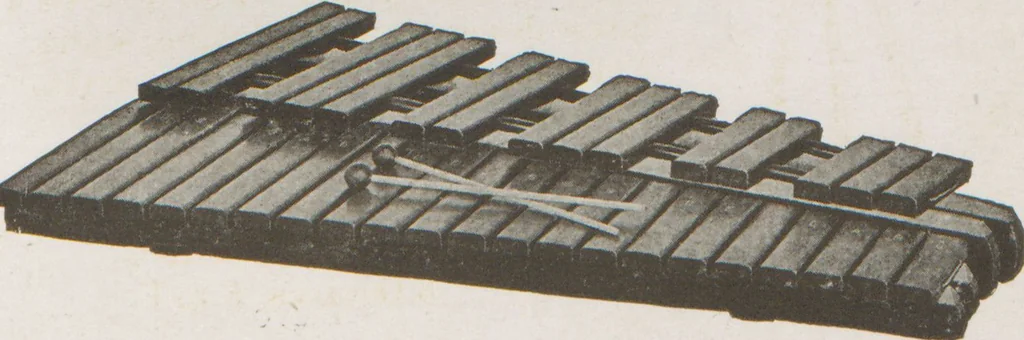 An illustration from Band and orchestra instruments / Selmer, 1917, leaf 23