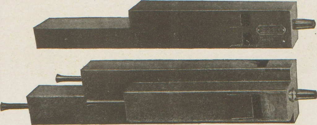 An illustration from Band and orchestra instruments / Selmer, 1917, leaf 27