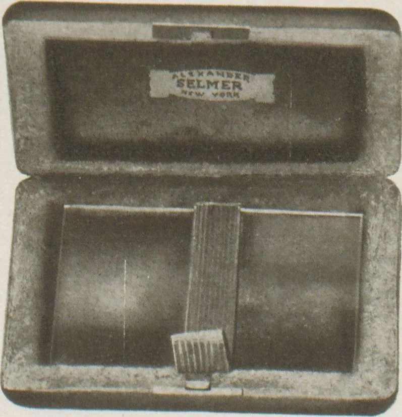 An illustration from Band and orchestra instruments / Selmer, 1917, leaf 8