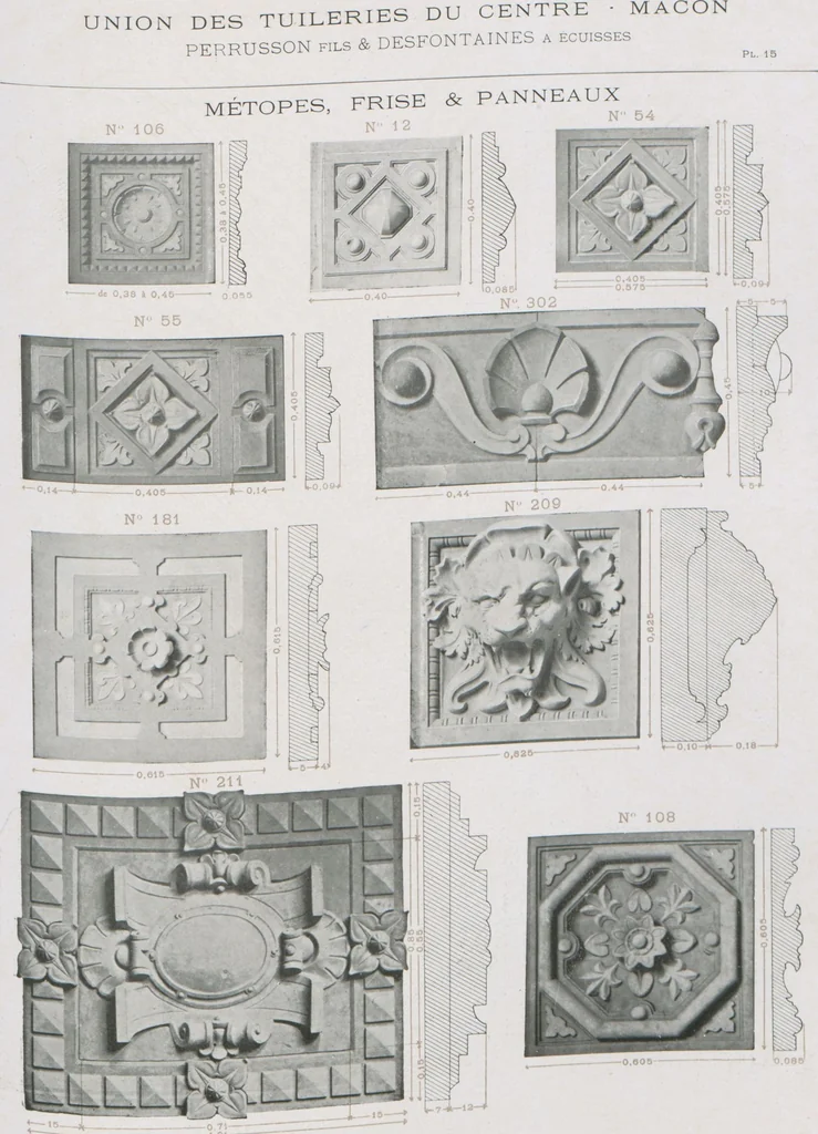 An illustration from Céramique décorative / Union des tuileries du centre, 1905, leaf 53