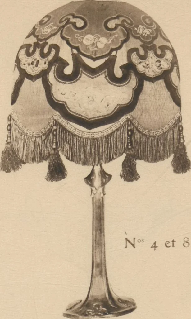 An illustration from Meubles d'art, 1919, leaf 12