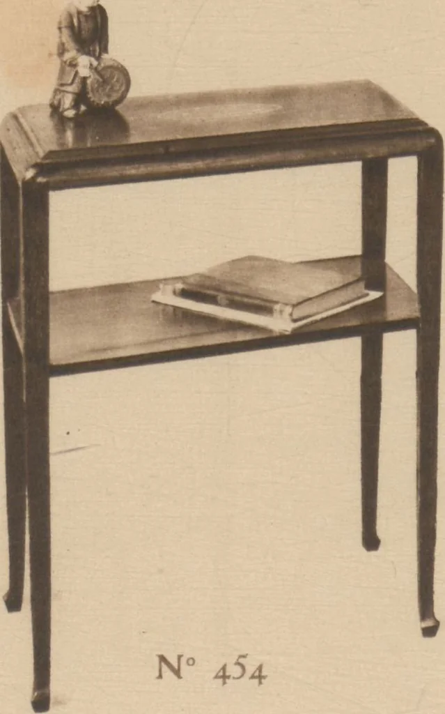 An illustration from Meubles d'art, 1919, leaf 22