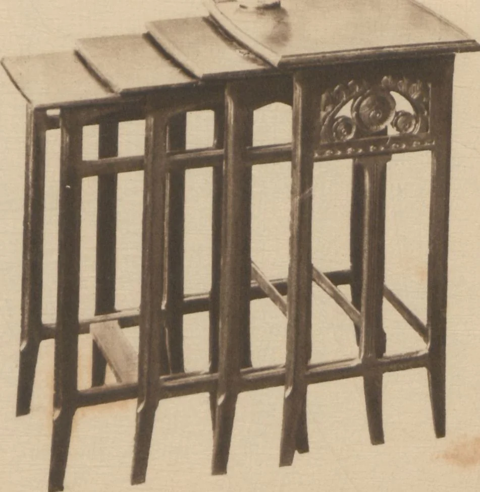 An illustration from Meubles d'art, 1919, leaf 23
