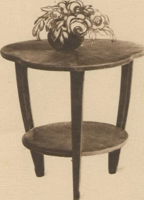 An illustration from Meubles d'art, 1919, leaf 25