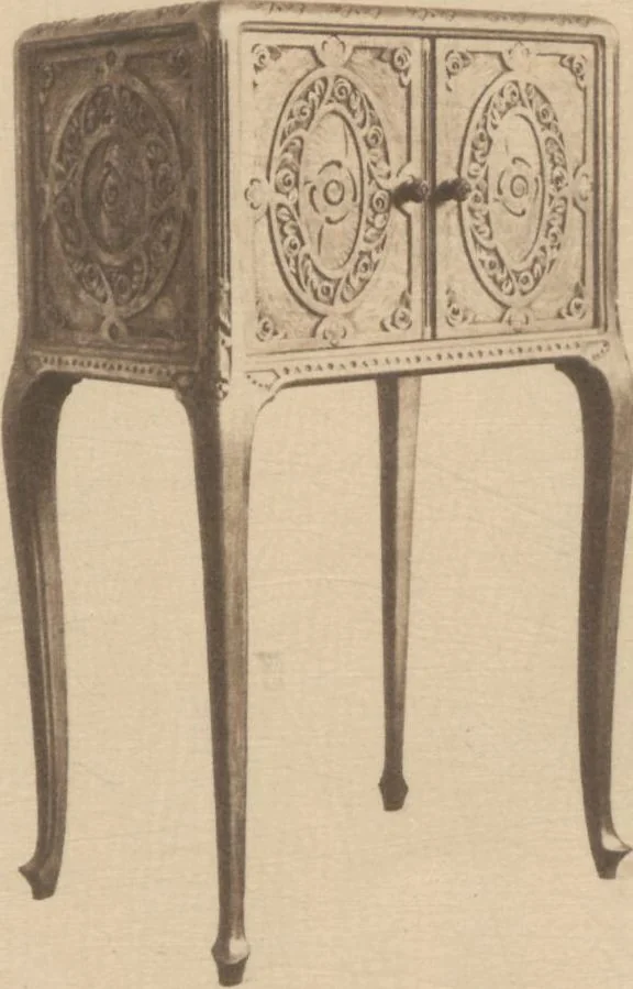 An illustration from Meubles d'art, 1919, leaf 29
