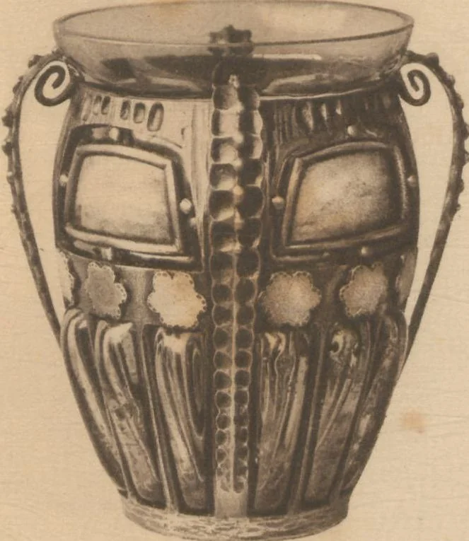 An illustration from Meubles d'art, 1919, leaf 5