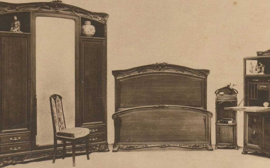 An illustration from Meubles d'art, 1919, leaf 52